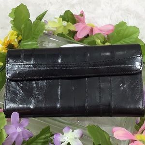 Eelskin black bifold wallet
